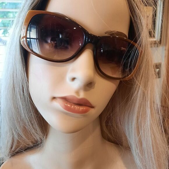 Angel Sunglasses 2/$20   - Picture 3 of 6